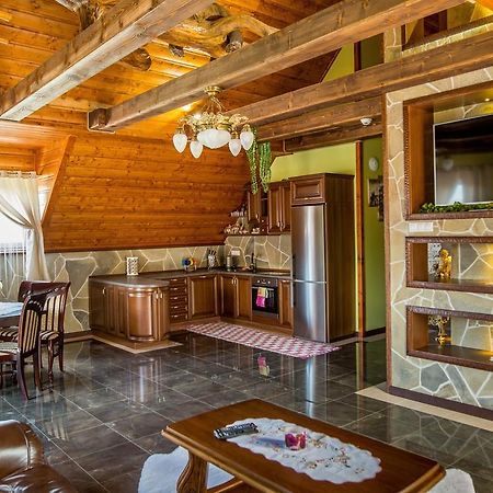 The Golden Eagle Apartment Vysoke Tatry Bagian luar foto