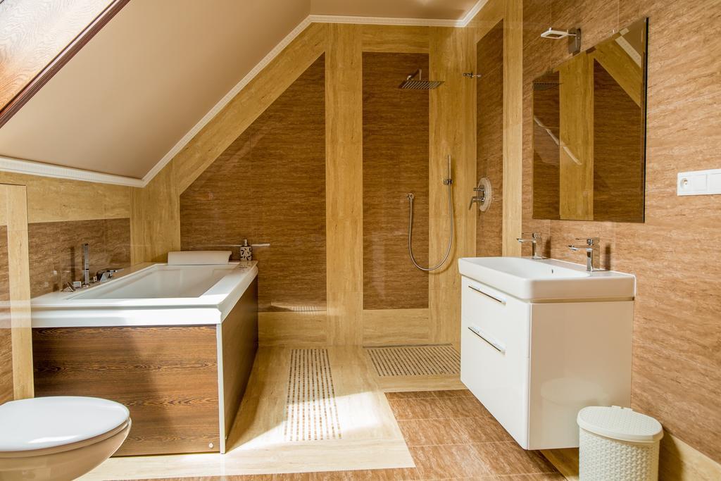 The Golden Eagle Apartment Vysoke Tatry Bagian luar foto